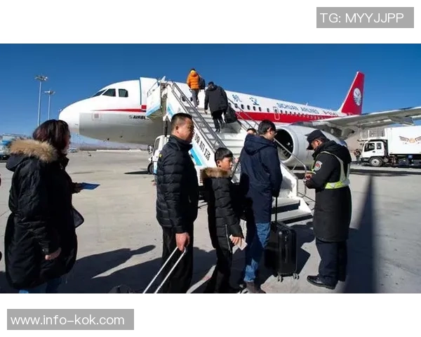 荷兰记者放弃返程航班专程留守参加斯洛特赛前发布会